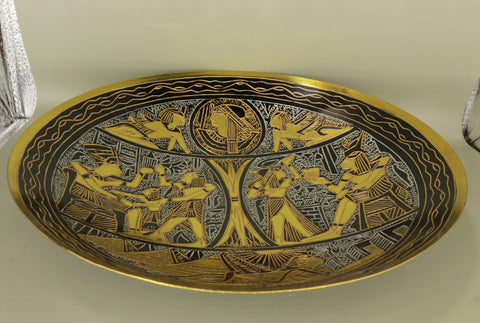 Handmade Golden Plate – "تاج الملك" (Taj al-Malik) – "Crown of the King"