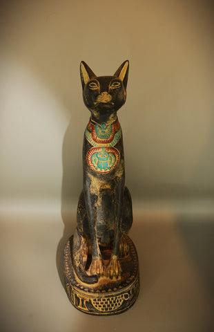 Royal Egyptian Artifact – "قطة مصرية" (Qiṭṭah Miṣrīyah) – "Egyptian Cat" (pharaonic schist)