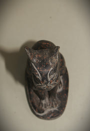 Royal Egyptian Artifact – "قطة مصرية" (Qiṭṭah Miṣrīyah) – "Egyptian Cat" (granite)