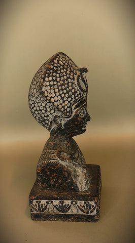 Royal Egyptian Artifact – "رمسيس الثاني" (Ramsīs al-Thānī) – "Ramses II" (granite head)