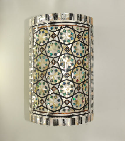 mother of pearl box   "لؤلؤة السلطان" (Luluat al-Sultan) – "Sultan’s Pearl"