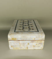 mother of pearl box "خيوط النور" (Khayout al-Noor) – "Threads of Light"
