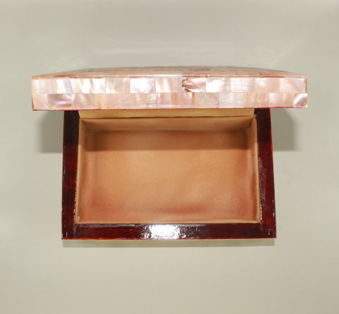 mother of pearl box  "مجرة النور" (Majarat al-Noor) – "Galaxy of Light"