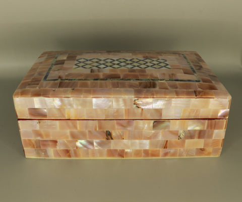 mother of pearl box  "مجرة النور" (Majarat al-Noor) – "Galaxy of Light"