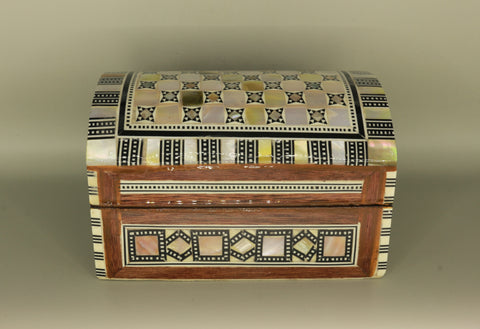 mother of pearl box  "جوهرة الفجر" (Jawharat al-Fajr) – "Jewel of the Dawn"