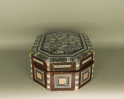 mother of pearl box  "سحر النور" (Sihr al-Noor) – "Magic of Light"