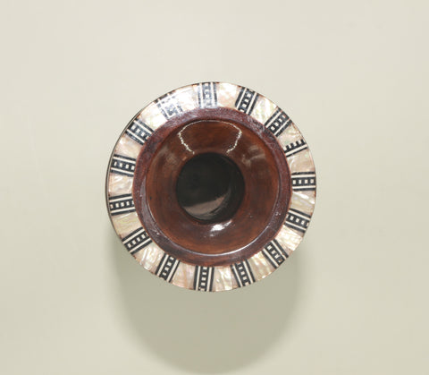 Vase – "روعة النيل" (Raw'at al-Nil) – "Majesty of the Nile"