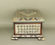 Mother of Pearl Box – "تذكار الملكة" (Tethkar al-Malika) – "Queen’s Keepsake"