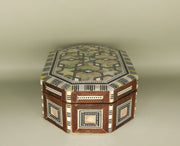 Mother of Pearl Box – "سحر النخيل" (Sihr al-Nakheel) – "Magic of the Palm"