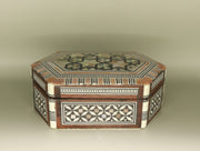 Mother of Pearl Box – "همسات النيل" (Hamasat al-Nil) – "Whispers of the Nile"