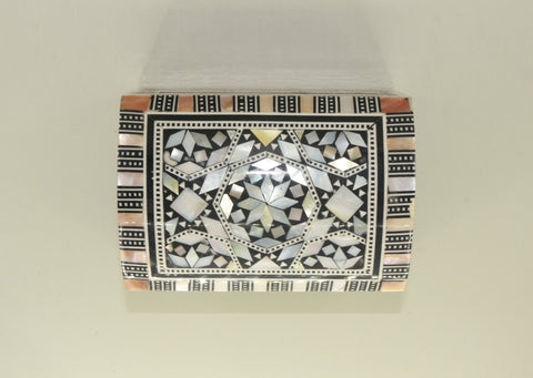 Mother of Pearl Box – "عناق النيل" (3inaq al-Nil) – "Embrace of the Nile"